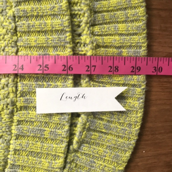 Neon green & gray sweater - Picture 5 of 6